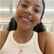 Soy una estudiante de 2 de bachillerato. Nacida en Cataluña por tanto puedo enseñar catalán y castellano.